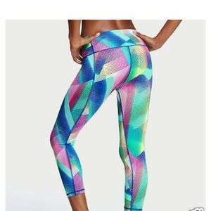 Victoria’s Secret sport leggings